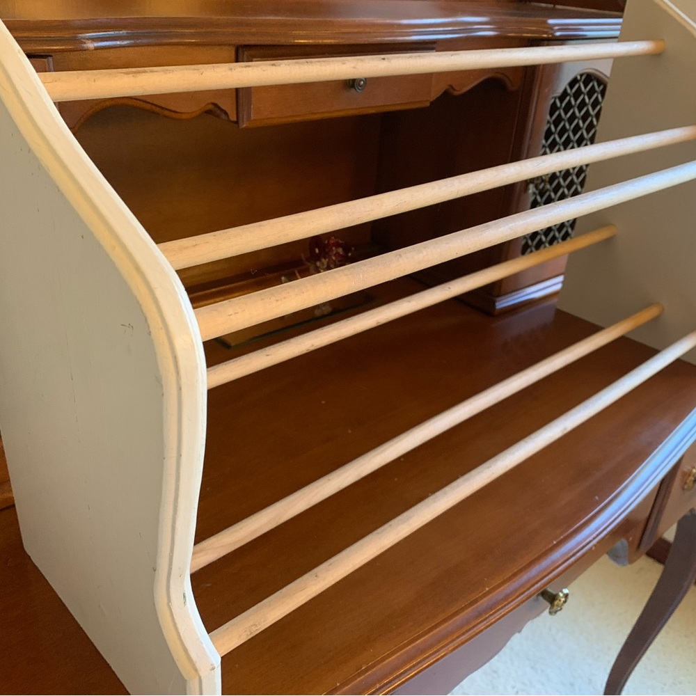 Elegant Wooden Shoe Rack